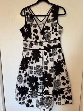 Midtown Sz M 100% Cotton Black White Floral Wrap Front Fit Flare Retro Dress